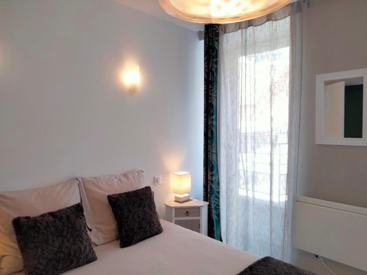 Les Chambres Hautes D'Anastasia Rodez Exterior photo